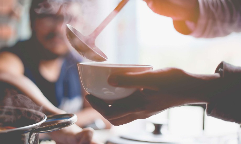 أطعمة ومشروبات