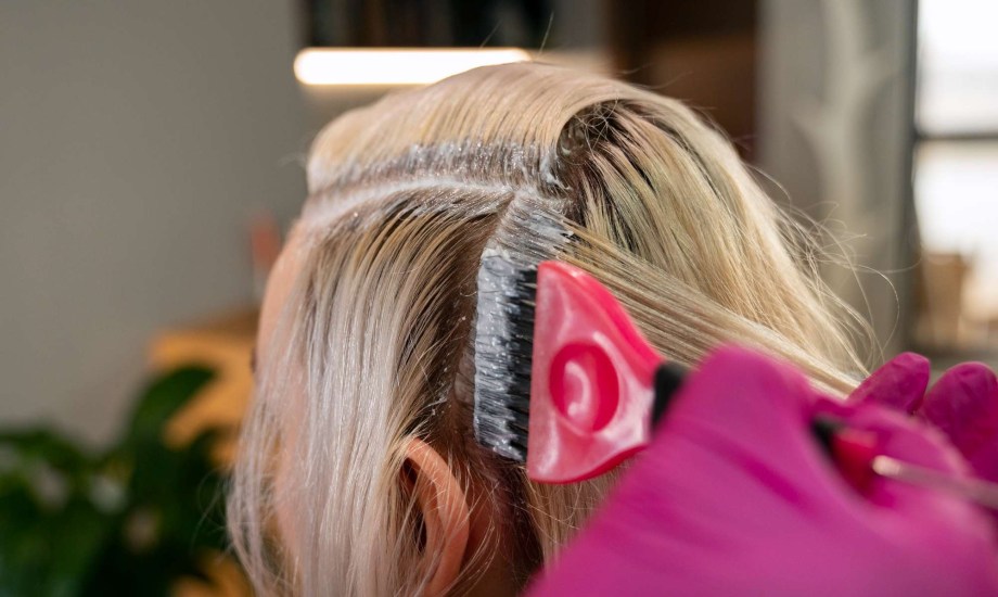 مستحضرات فرد الشعر الكيميائية