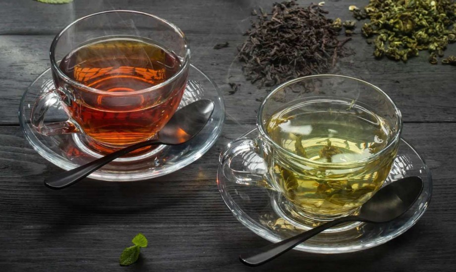 الشاي الأخضر والأسود