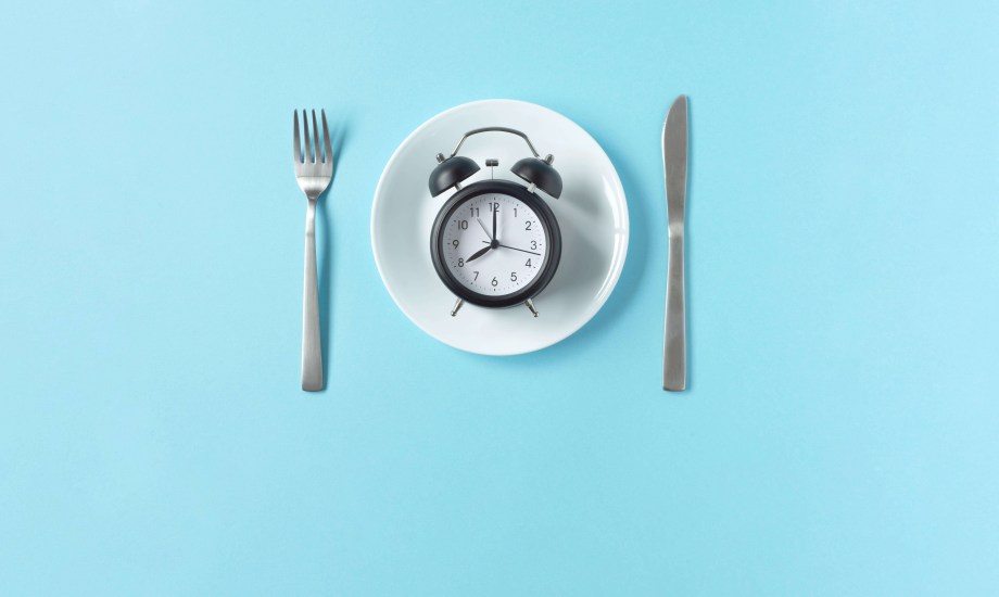 العيش بدون ماء وطعام