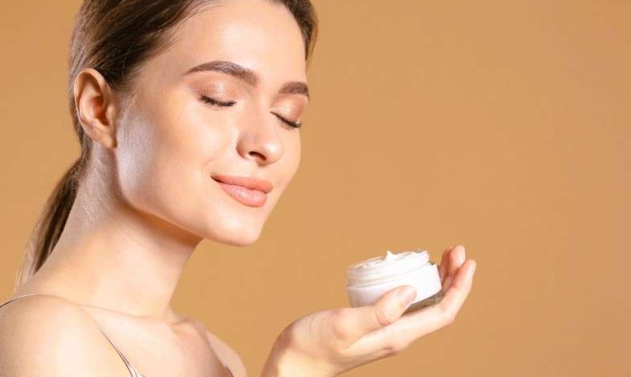 كريمات تفتيح البشرة