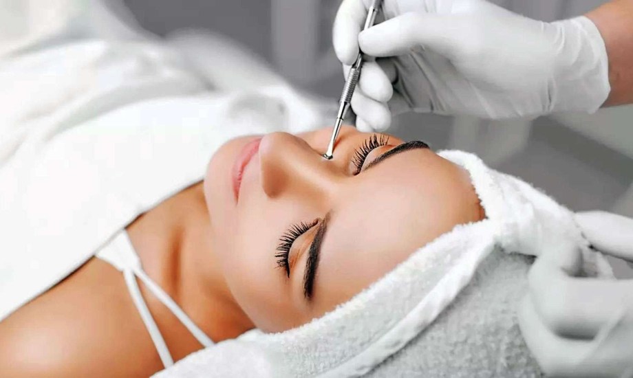 عناية بالبشرة