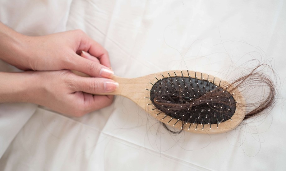 دون وصفة طبية.. 11 علاجاً طبيعياً لنمو الشعر وعلاج التساقط