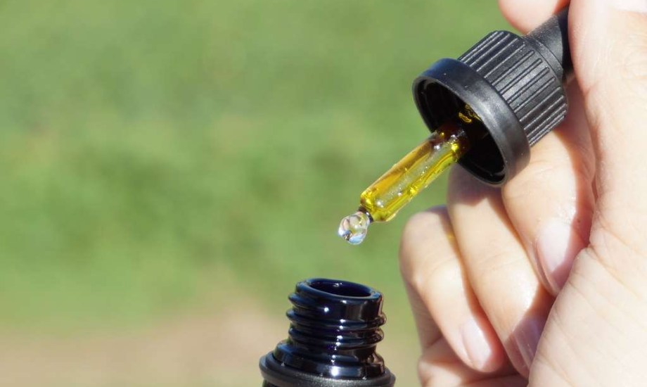 فوائد زيت الحشيش للصحة