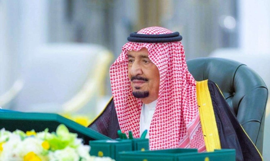 إصابة خادم الحرمين الشريفين بالحمى