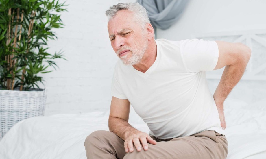 آلام العمود الفقري