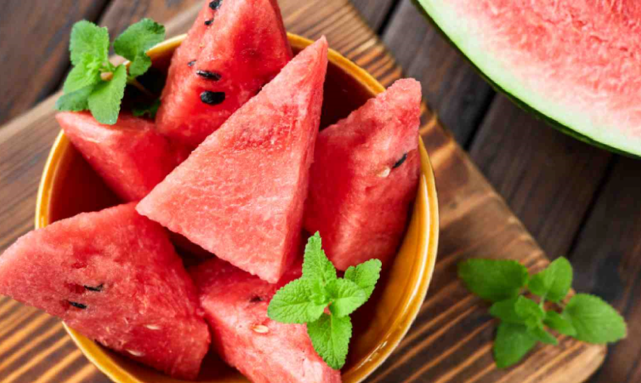 أطعمة لعلاج ضربات الشمس