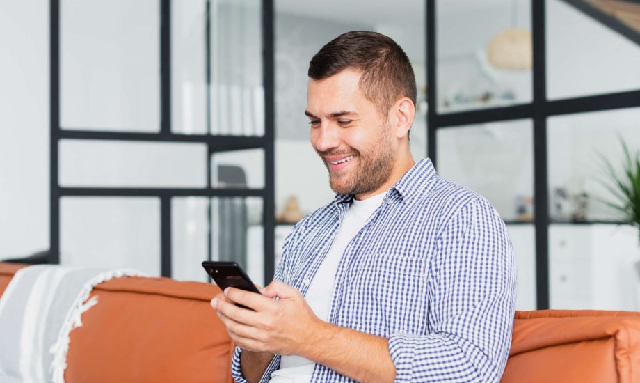 تطبيق عبر الهاتف يقلل القلق لدى المصابين بالتوحّد