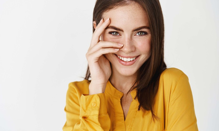 نصائح لتقليل تساقط الرموش