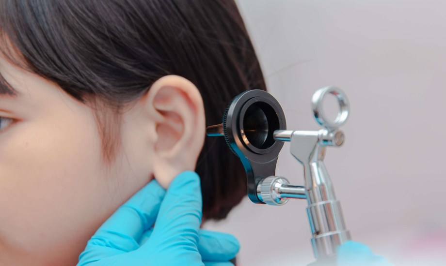 انسداد الأذن الشمعي