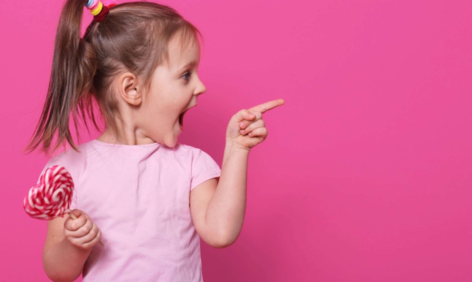 متى يتحول الصديق الخيالي إلى خطر يهدد صحة طفلك؟ 