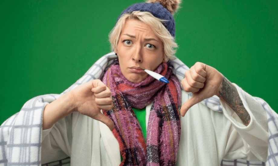 أطعمة تجنبها خلال الإصابة بنزلات البرد