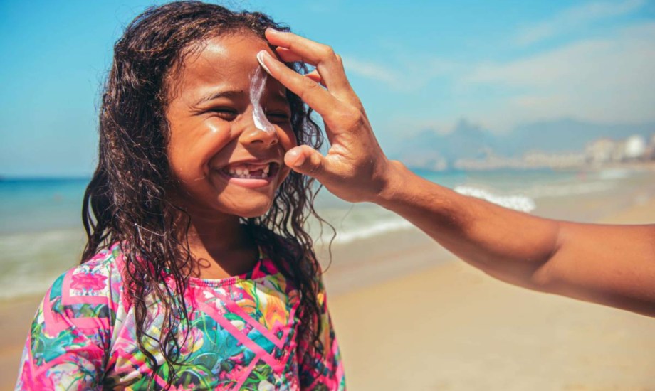 نصائح مهمة عند وضع واقي الشمس للطفل؟