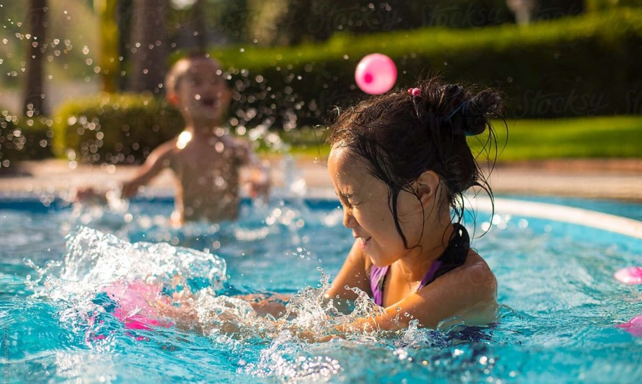 لماذا يجب الاستحمام قبل نزول حمام السباحة؟