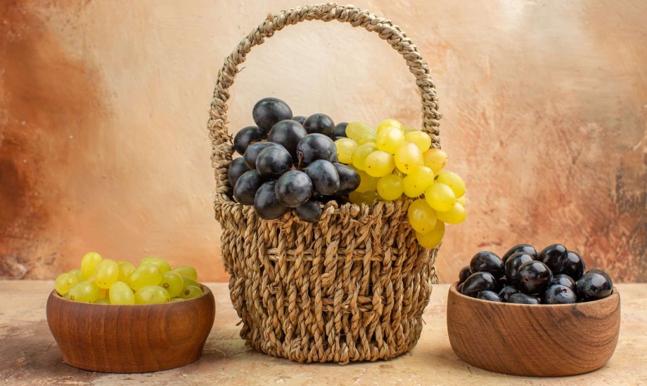 فوائد غير متوقعة للعنب