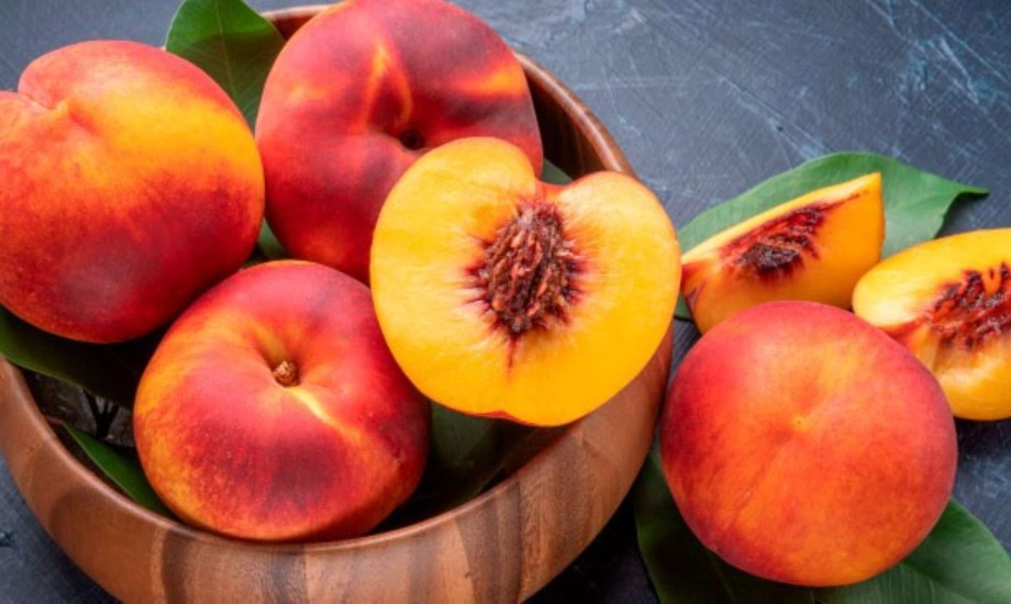 نصائح قبل تناول الخوخ في فصل الصيف