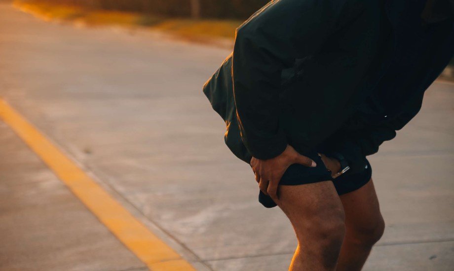 أسباب آلام الفخذ خلال المشي عند الرجال
