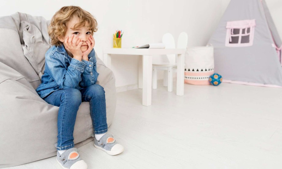 أضرار بقاء الأطفال في المنزل