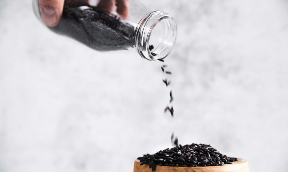 الآثار الجانبية للإفراط في تناول حبة البركة