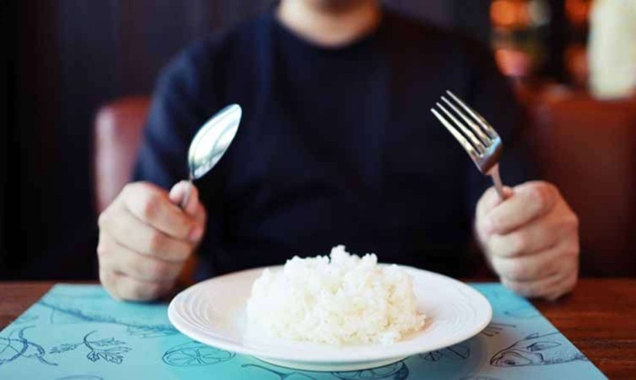 طرق لتناول الأرز الأبيض تساعد على فقدان الوزن