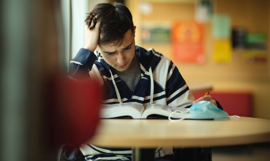 كيفية تغلب الطلاب على الصحة النفسية والاستعداد للجامعة 