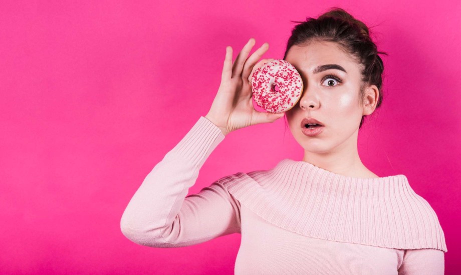 أطعمة تفاقم التهابات البشرة الحساسة