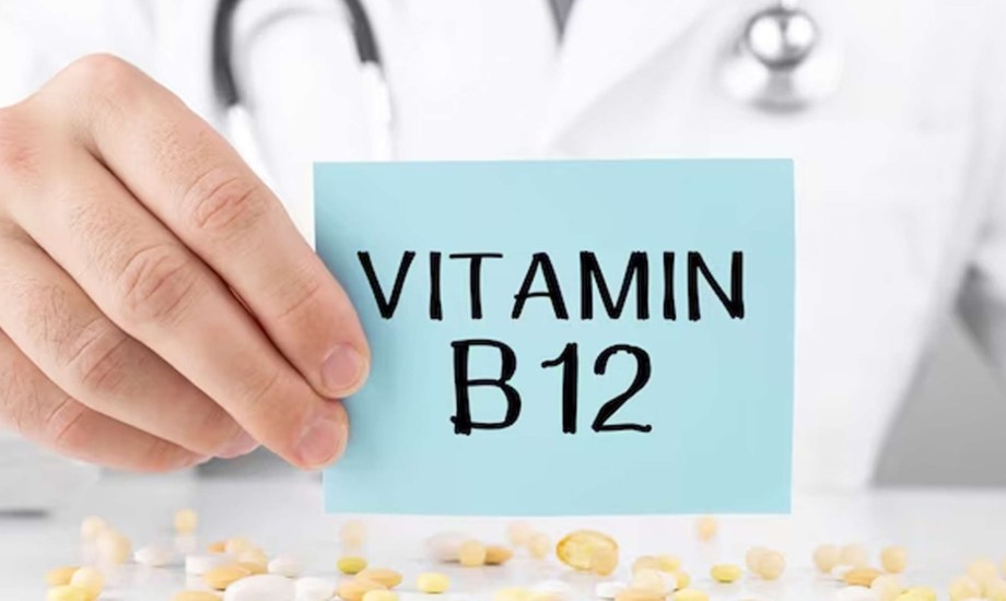 فيتامين B12: ايهما أفضل لصحة القلب والمناعة المكملات أم الطعام؟