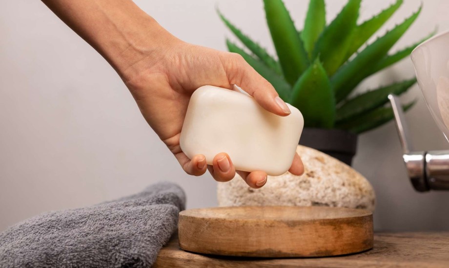 أعراض وطرق علاج التسمم بالصابون