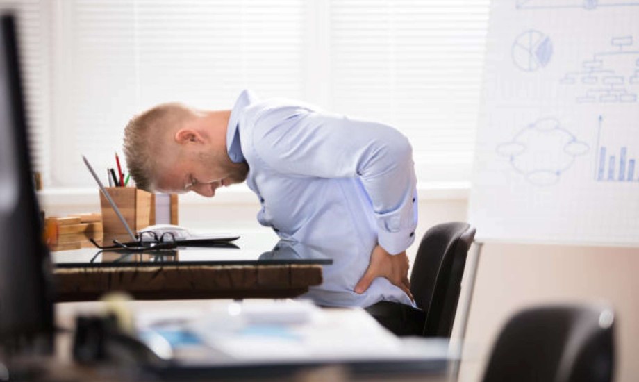 مؤخرة كرسي المكتب.. أسبابها وكيفية تجنبها