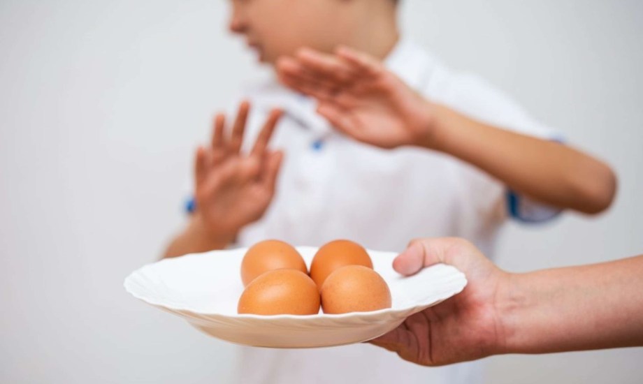 عوامل تزيد خطر إصابة الأطفال بحساسية البيض