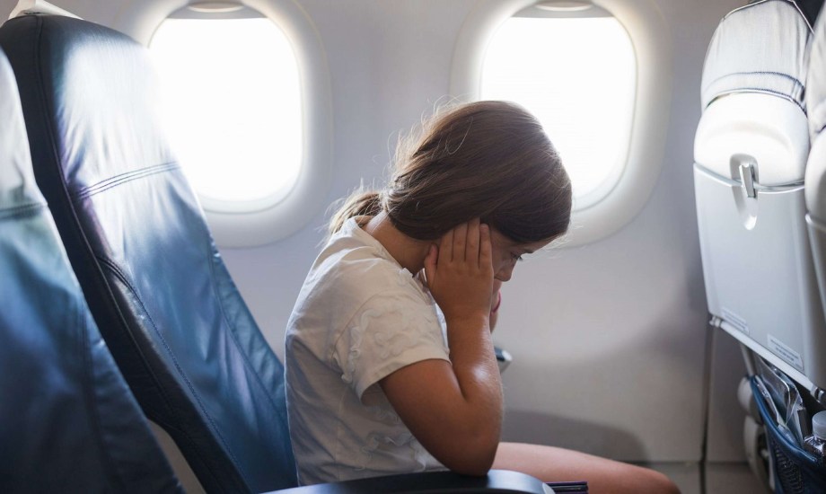 حلول فعالة لتخفيف أعراض ضغط الأذن أثناء السفر