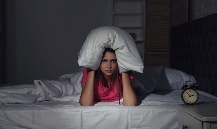 6 مشكلات مزعجة تؤثر في جودة نوم النساء