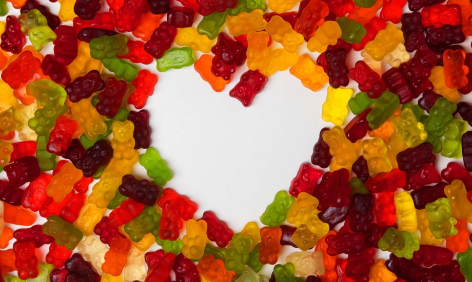 قبل استخدامها.. تعرف على مميزات وعيوب الفيتامينات الصمغية