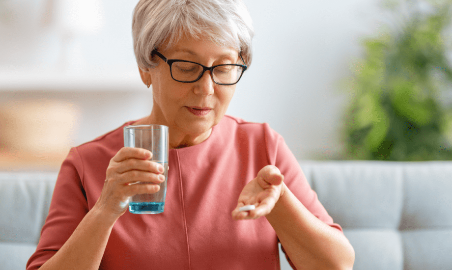 دواء إيزومبيرازول.. دواعي وطرق الاستخدام والجرعات المناسبة