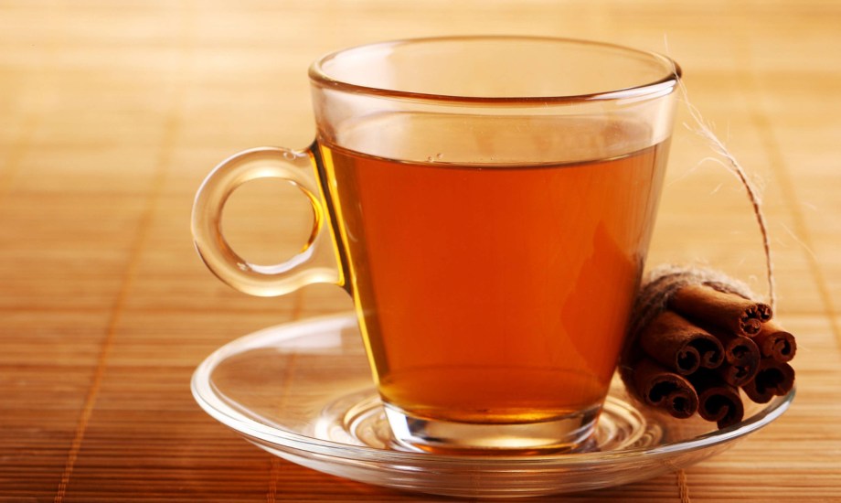 فوائد تناول ماء القرفة على الريق