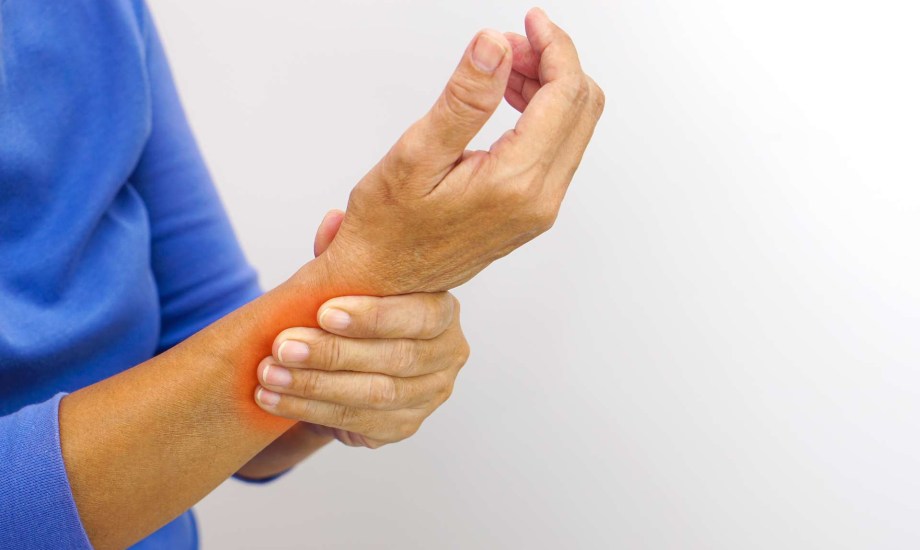 علاج التهاب الأوتار دون أدوية.. 5 أطعمة صحية تقلل الأعراض