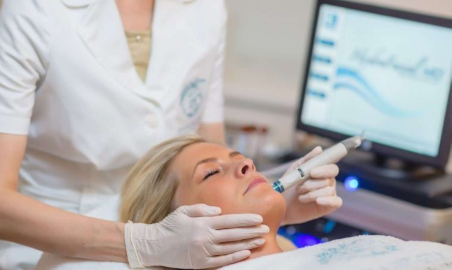 الفئات الممنوعة من استخدام تقنية الهيدرافيشل للوجه