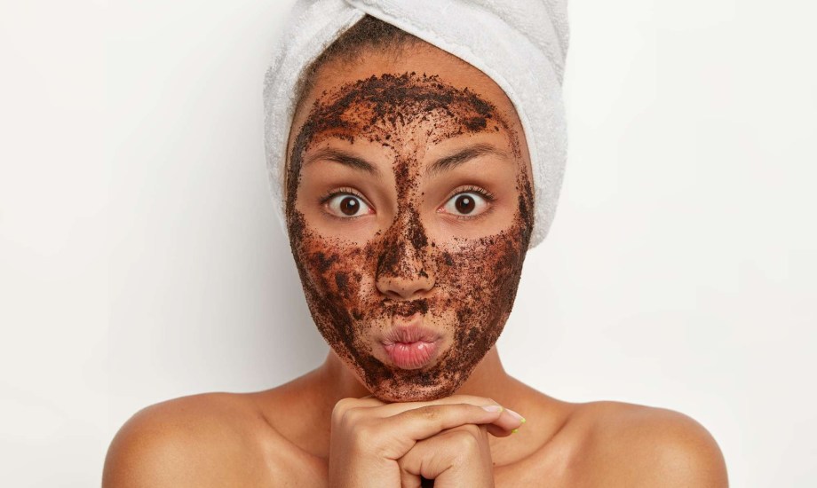 فوائد التمر للبشرة.. إليك 4 ماسكات طبيعية للوجه