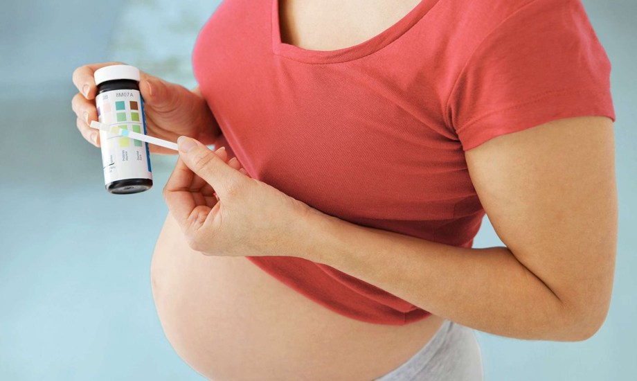 تحليل البول للكشف المبكر عن المشاكل الصحية للحامل