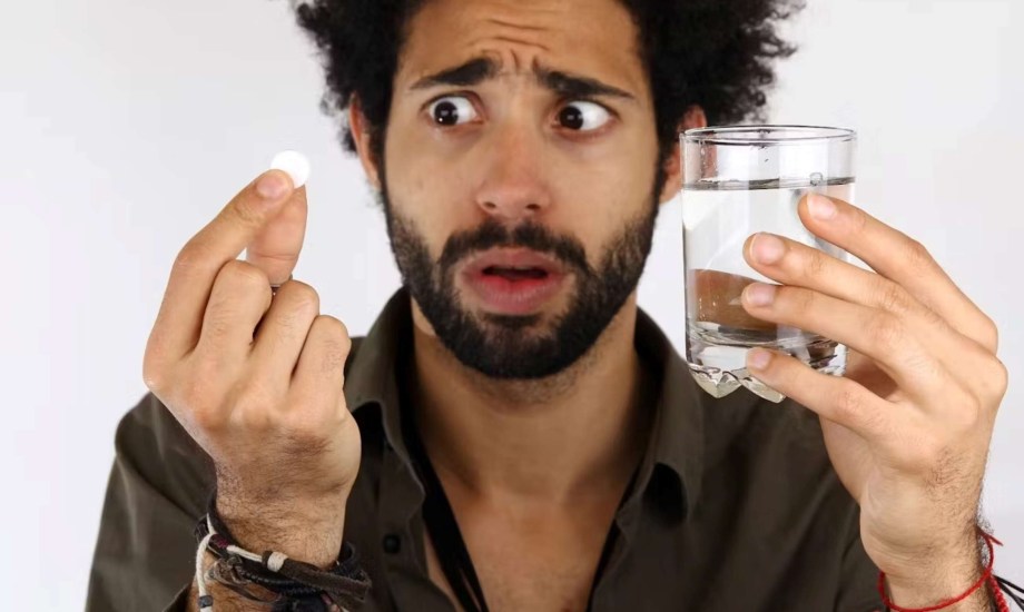 طرق لتسهيل بلع حبوب الدواء