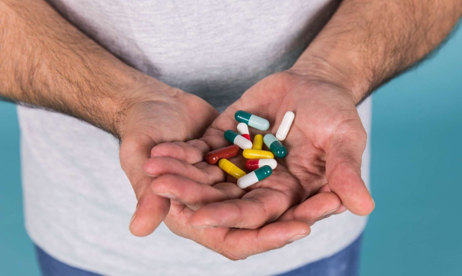 أدوية تسبب ألم المعدة