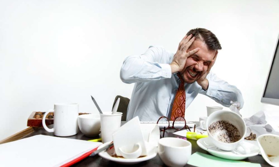 علاقة القهوة بالصداع النصفي