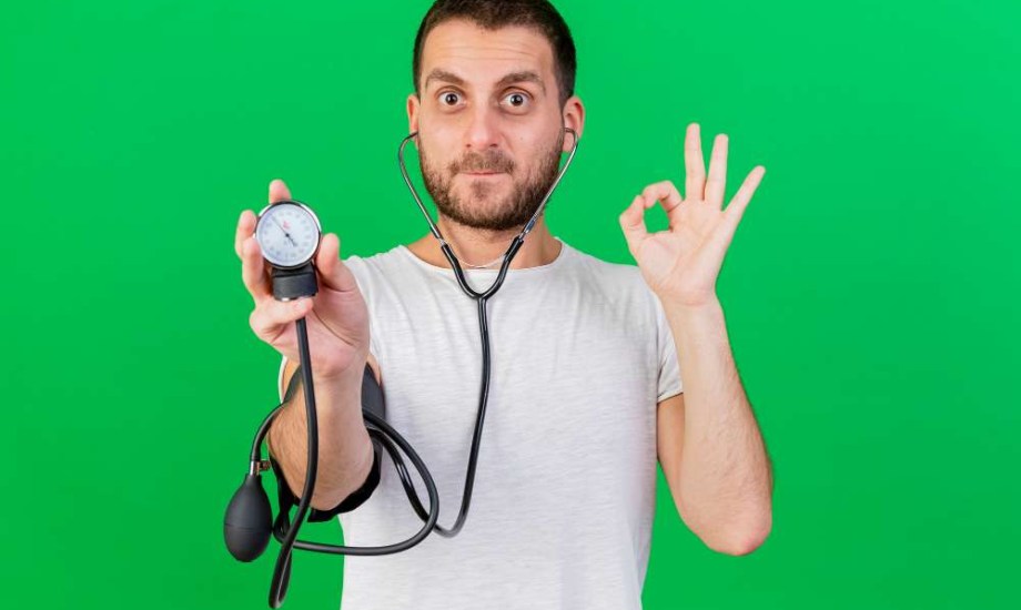 نظام غذائي منخفض الصوديوم يخفض ضغط الدم 