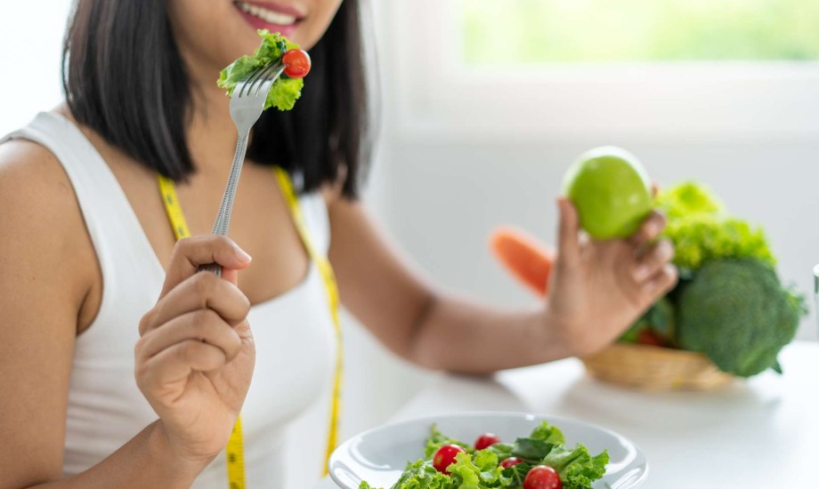 مضغ الطعام جيدا يساعد على فقدان الوزن