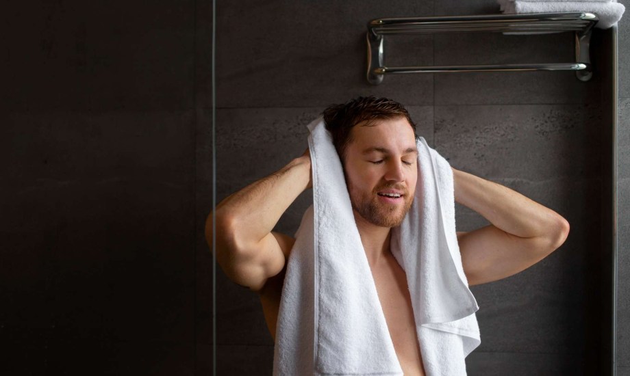 يفضل تجنب الاستحمام بعد الأكل