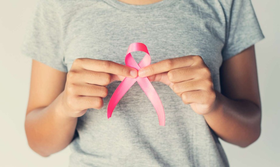 الفئات الأكثر عرضة للإصابة بسرطان الثدي