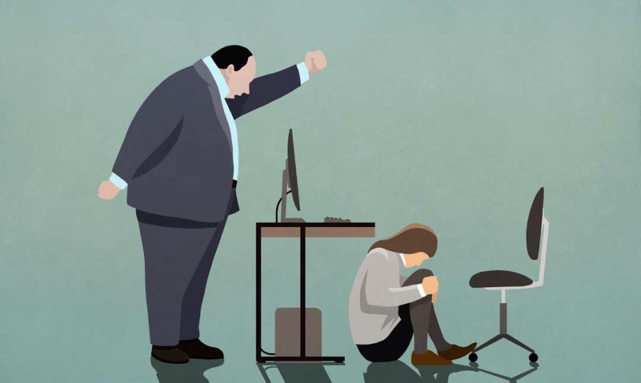  تأثير المدير في الصحة العقلية للموظفين