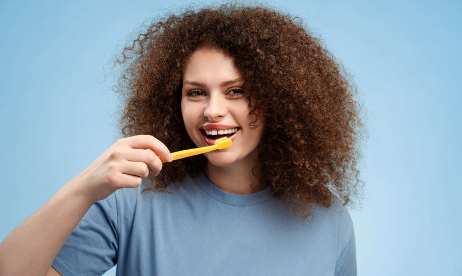 ماذا يحدث للجسم عند عدم تنظيف الأسنان 30 يوماً؟