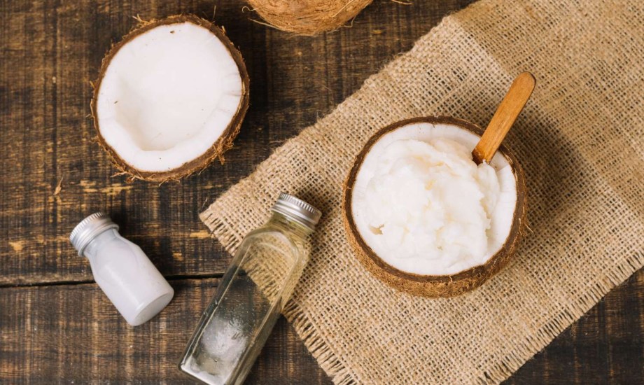 فوائد دقيق جوز الهند للشعر