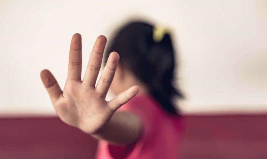 أسباب عدم استماع الطفل لكلام الأب والأم